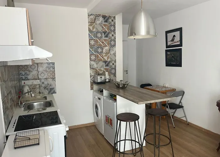 Panos Salt Lägenhet